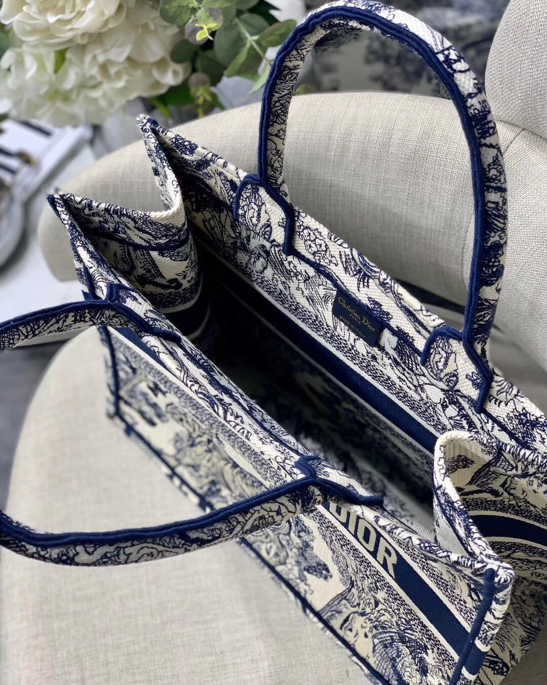 Luxury Embroidered Canvas Tote Bag – Large Structured Design