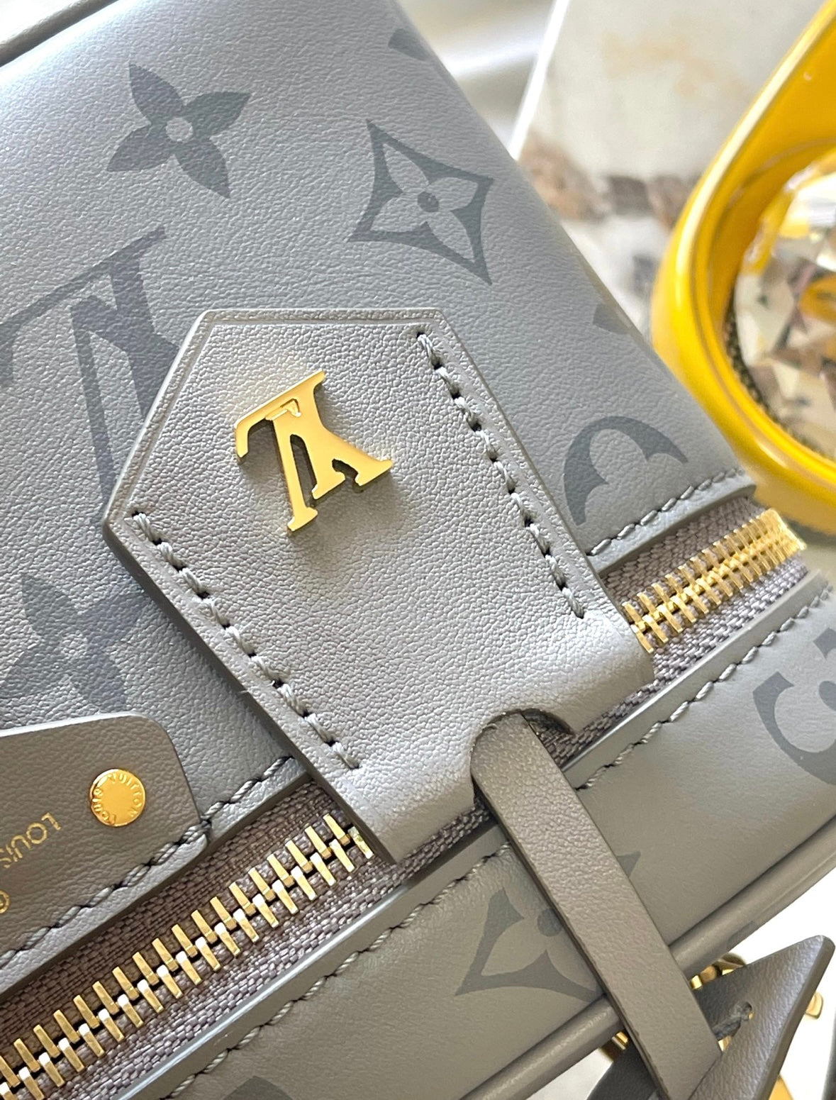 Elegant Grey Box Crossbody Bag with Gold Chain