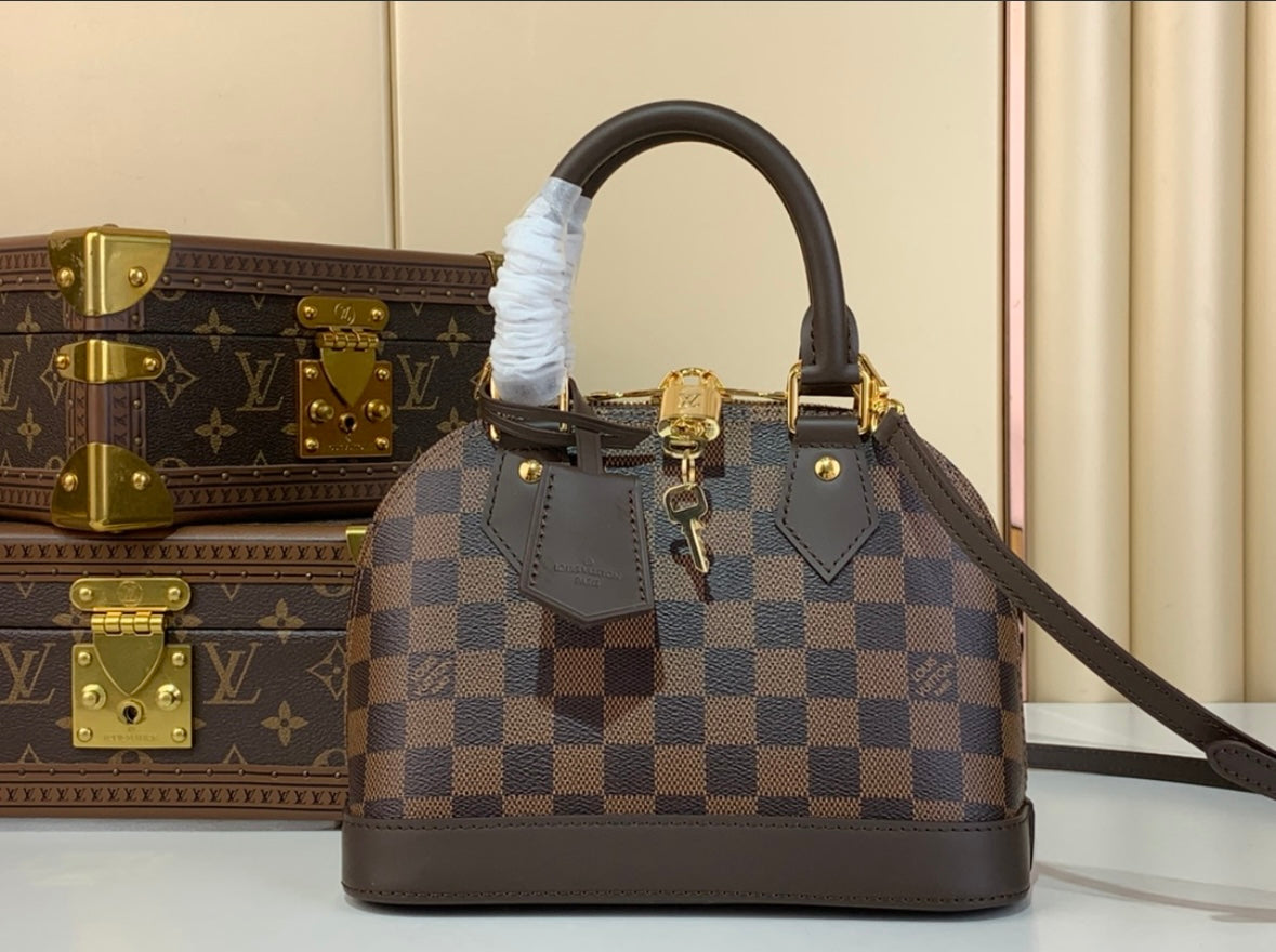 Alma Bag with Shoulder Strap
