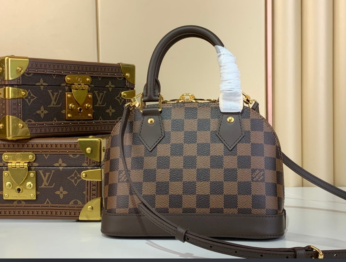 Alma Bag with Shoulder Strap