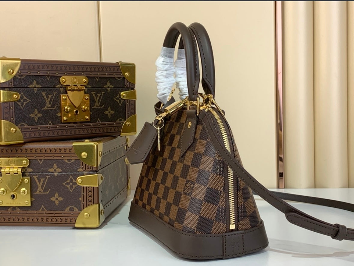 Alma Bag with Shoulder Strap