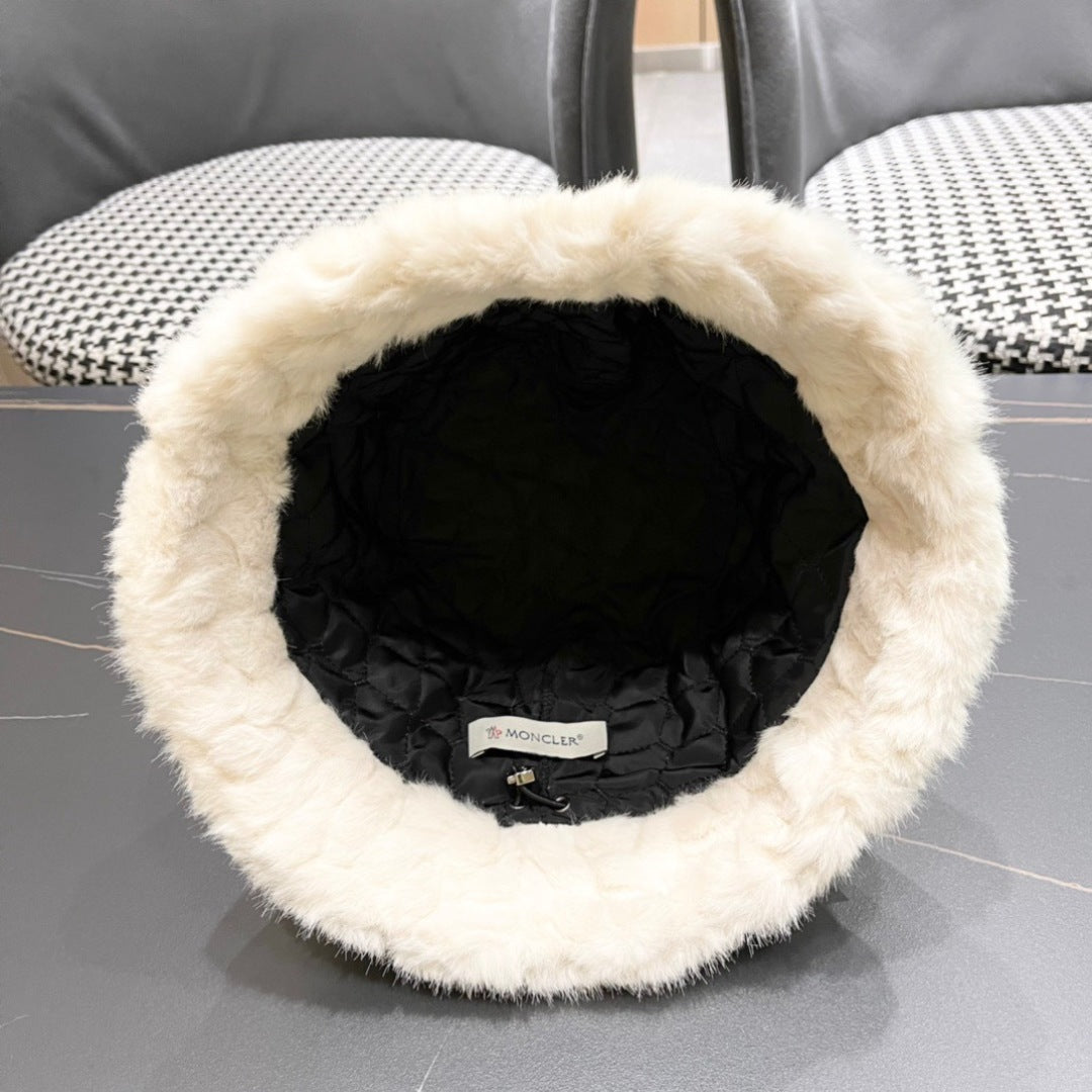 Luxury Fur Bucket Hat – Soft Plush Winter Style