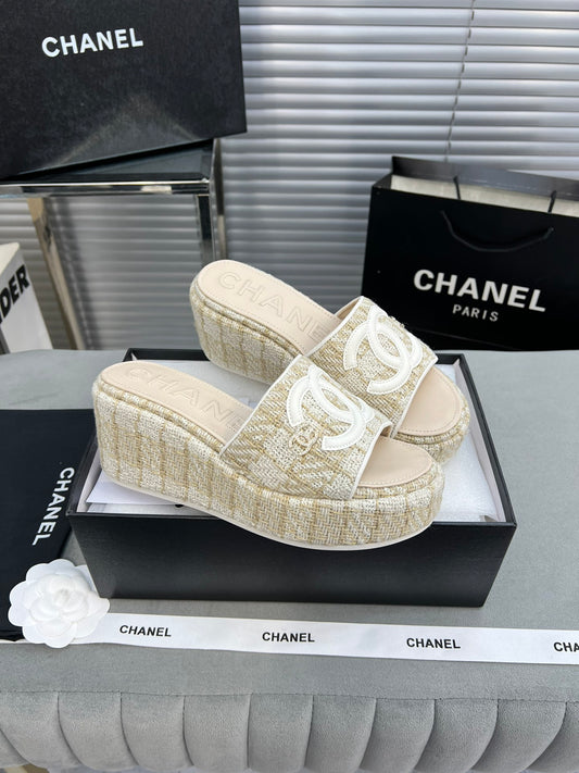 Luxury Woven Platform Slide Sandals – Beige