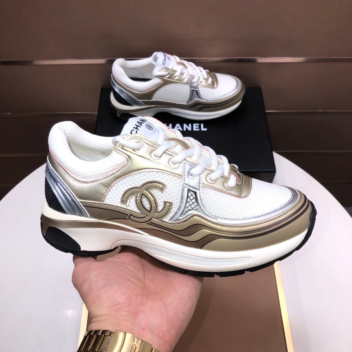 C runners, White & Gold Luxury Mesh Sneakers