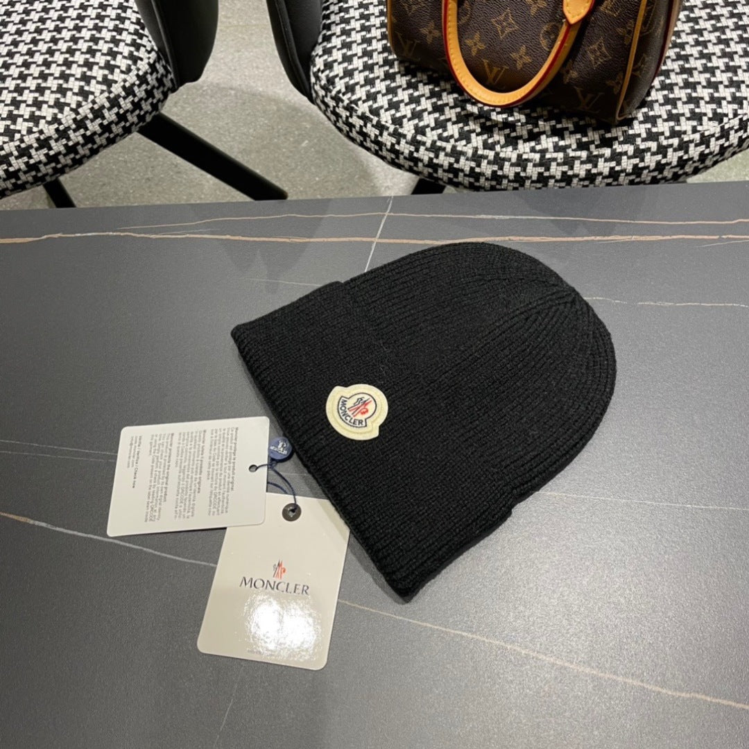 Luxury Knit Beanie Hat – Ribbed Design with Logo Patch