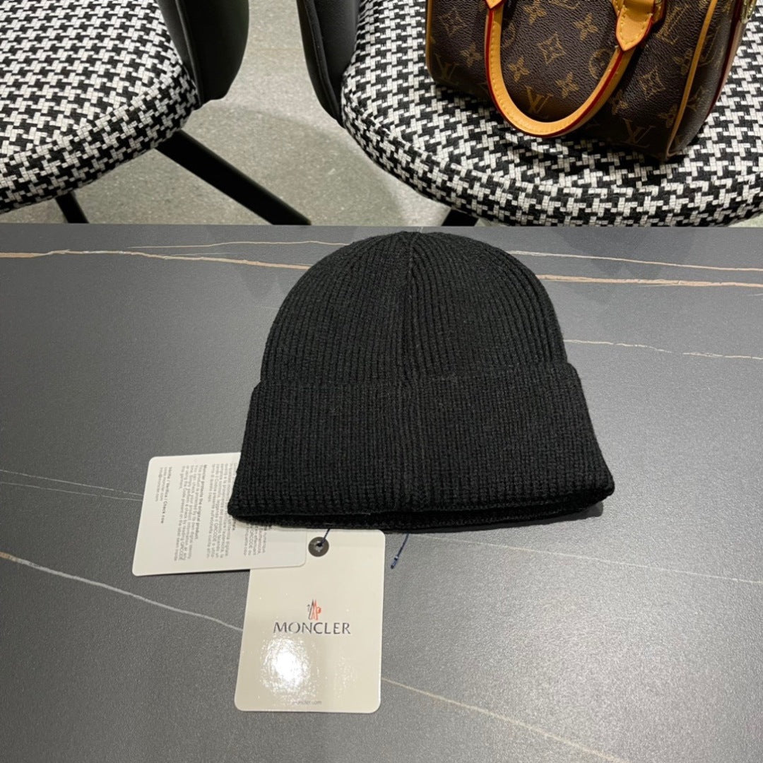Luxury Knit Beanie Hat – Ribbed Design with Logo Patch